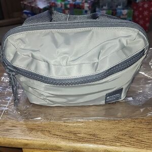 Lululemon Gray All Day Essential Belt Bag Zip pockets water repellent 2.5L NEW!
